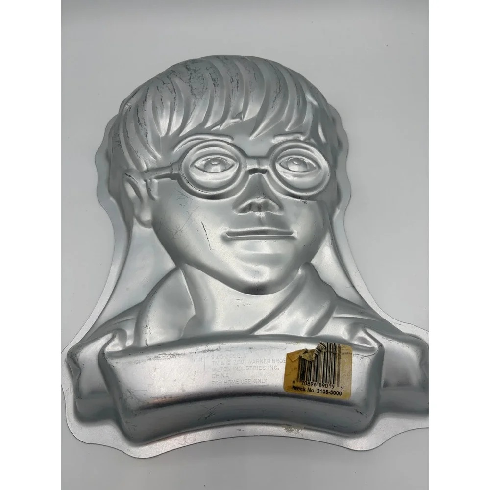 Wilton Harry Potter Cake Pan Vintage 2001 Aluminum Mold 2105-5000 Wizard World